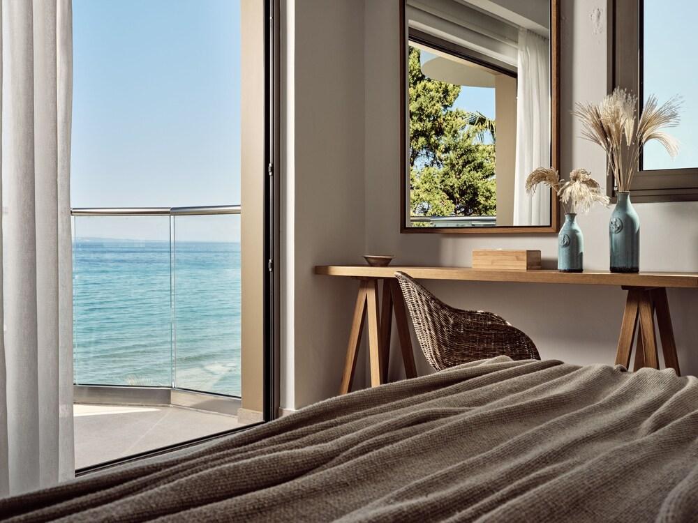 Windmill Bay Hotel アルガッシ エクステリア 写真