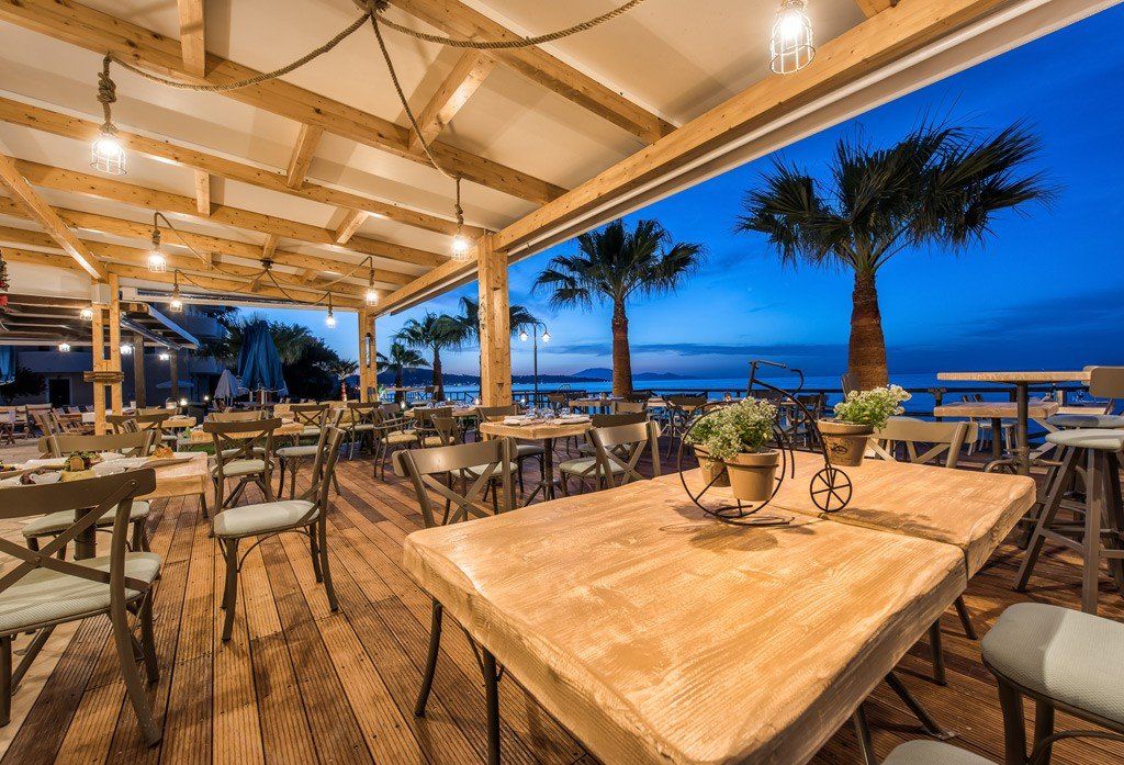 Windmill Bay Hotel アルガッシ エクステリア 写真